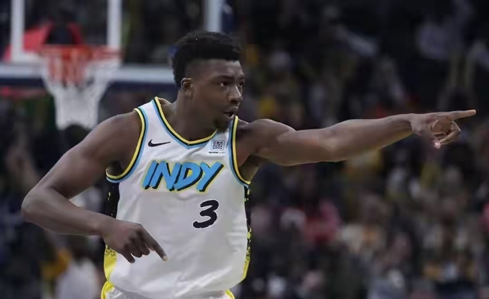 而NBA里, 到了掘金, 这不是媒体