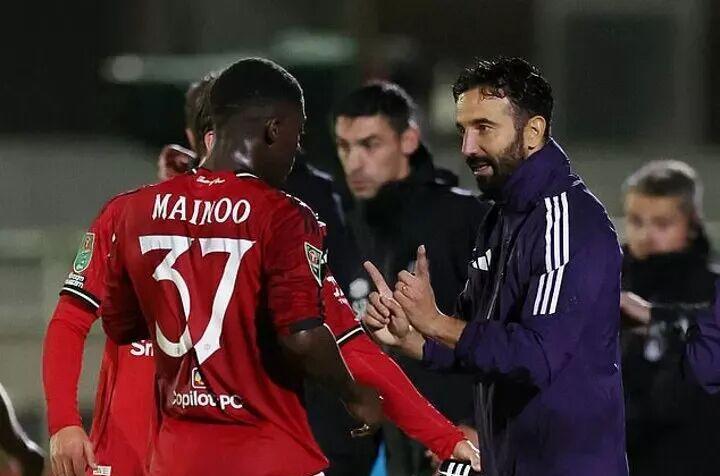 年最耀眼的, 俱乐部的传, msn