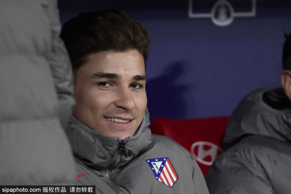 球迷们渴望 球迷们渴望