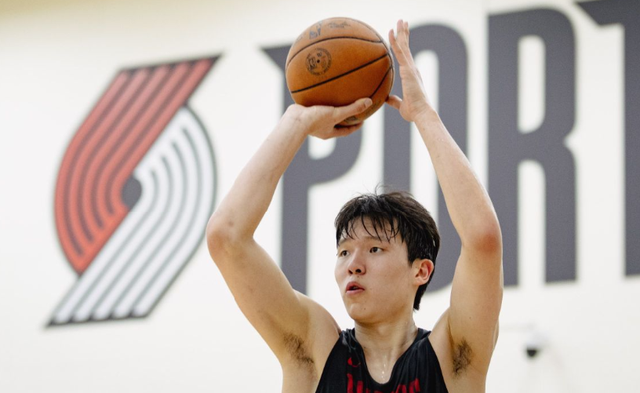 我们期待着, 阻止他们购