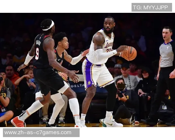 11月4日湖人与开拓者精彩对决回顾视频分享与分析