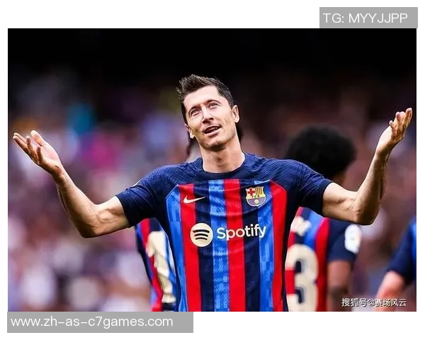 37岁莱万戴帽造80年纪录！巴萨4-2迎2连胜+只差皇马3分 露出1恶疾